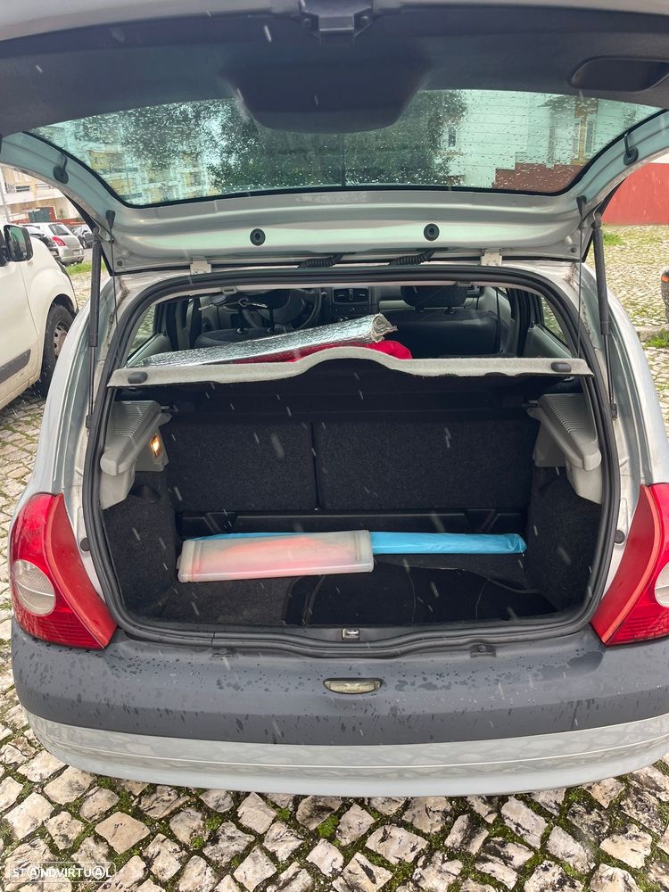 Renault Clio 1.2 16V Extreme - 11