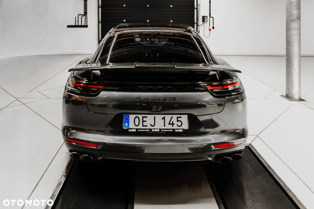 Porsche Panamera GTS - 21