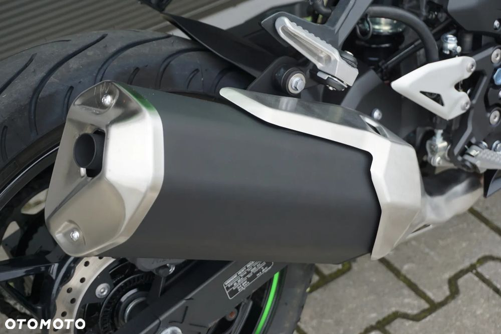 Kawasaki Ninja 400 - 7