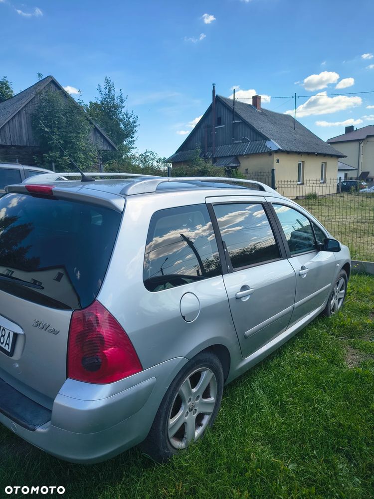 Peugeot 307 2.0 - 6