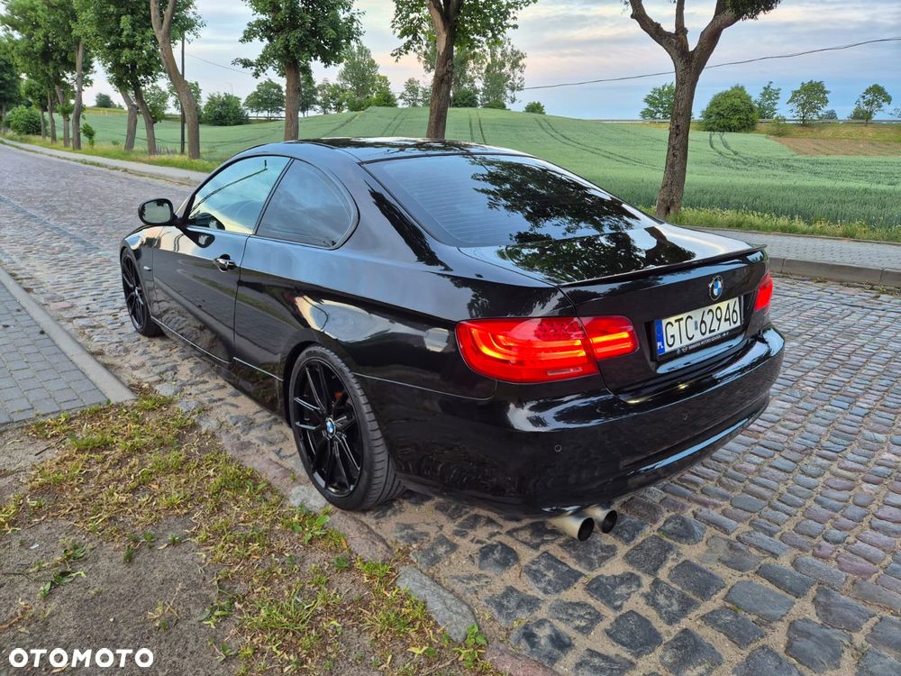 BMW Seria 3 320i - 6