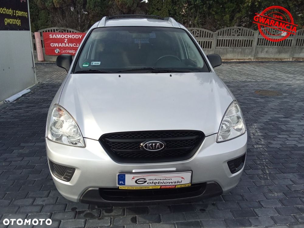 Kia Carens - 4