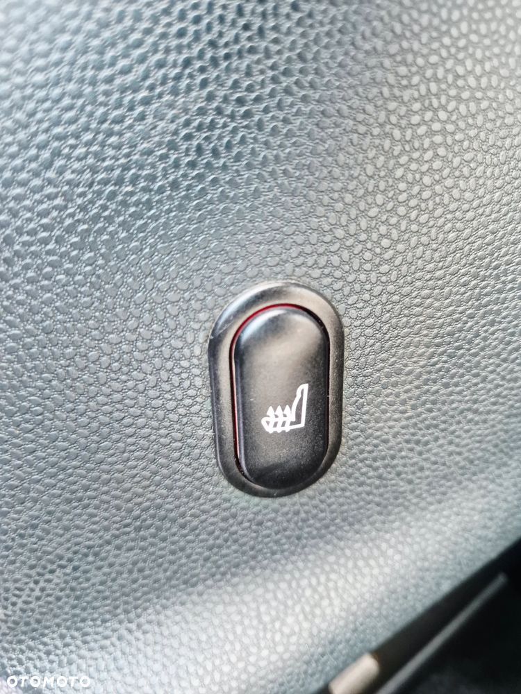 Ford Fiesta 1.4 Champions Edition - 27