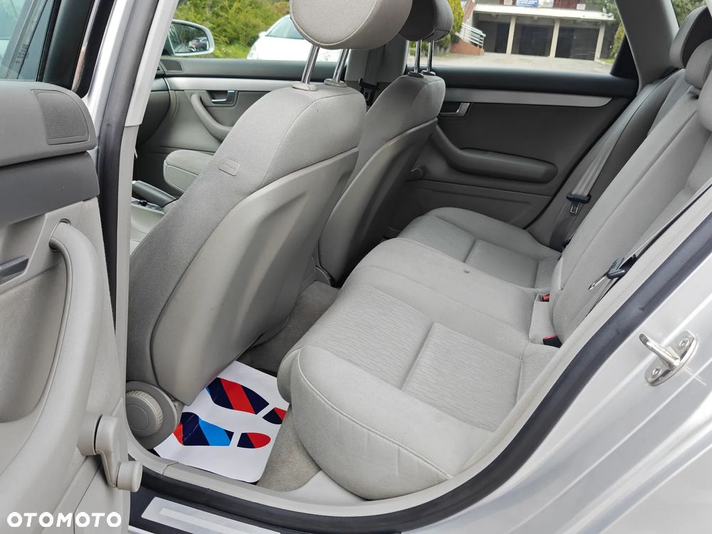 Audi A4 Avant 2.0 TDI DPF - 11