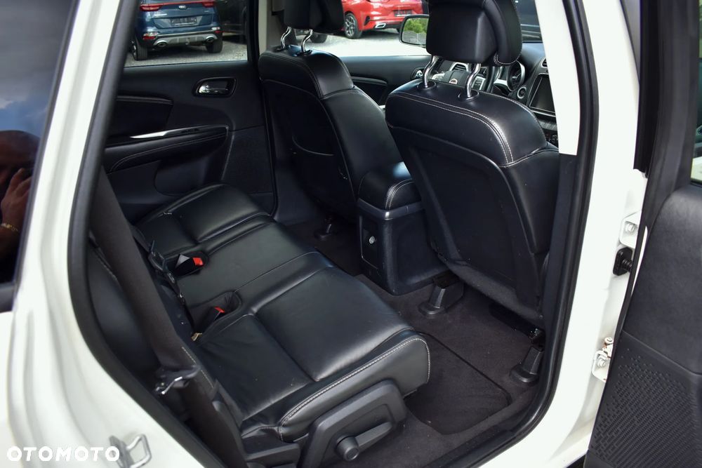 Fiat Freemont 2.0 Multijet 16V DPF Automatik Allrad Black Code - 36