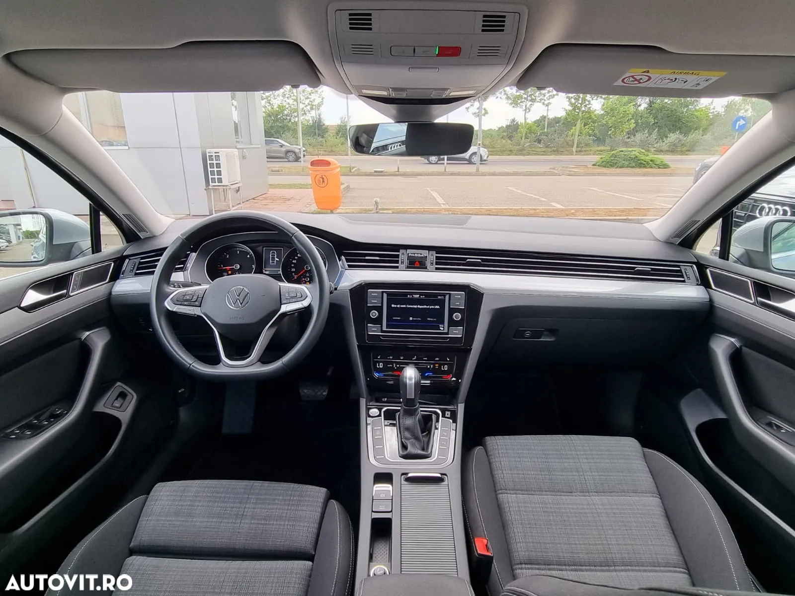 Volkswagen Passat 2.0 TDI DSG Comfortline - 11