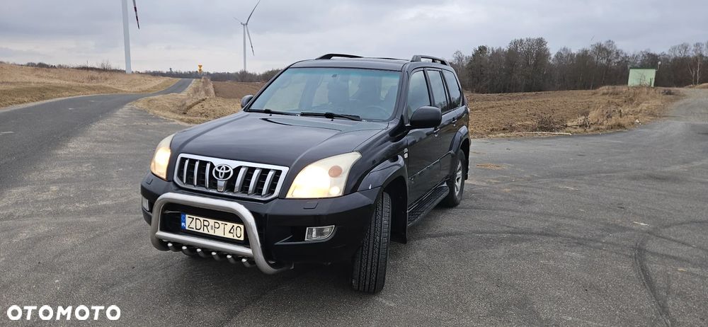 Toyota Land Cruiser - 1