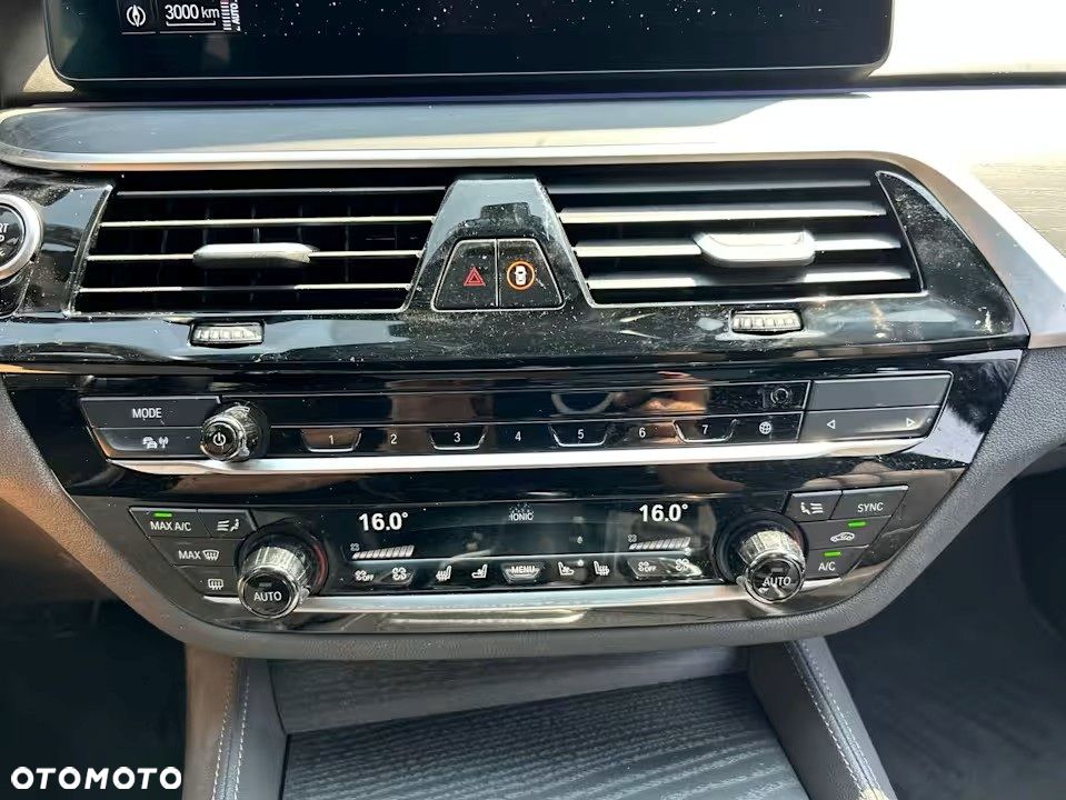 BMW Seria 5 540d xDrive M Sport Edition - 24