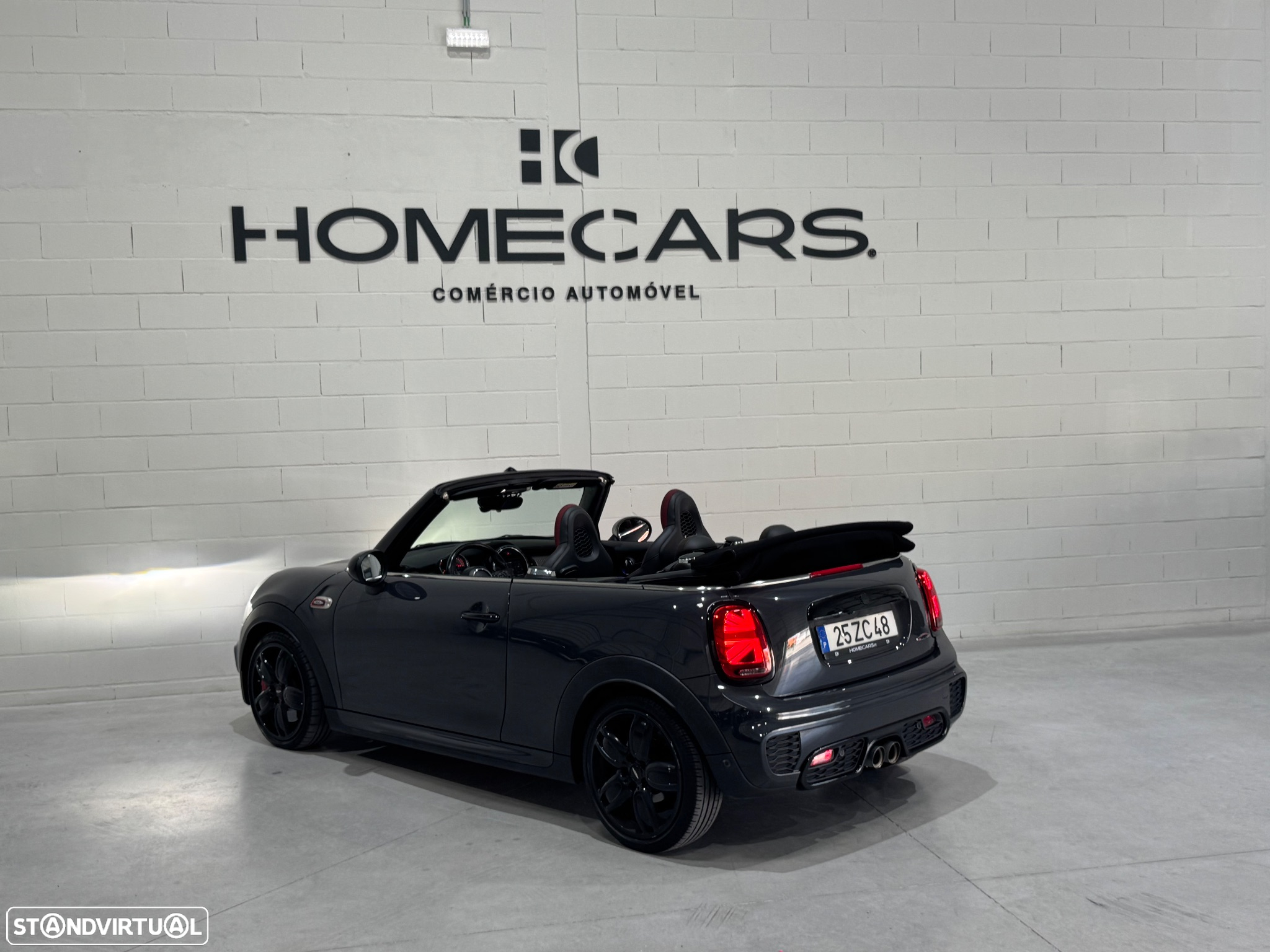 MINI Cabrio John Cooper Works Auto Desportiva - 22