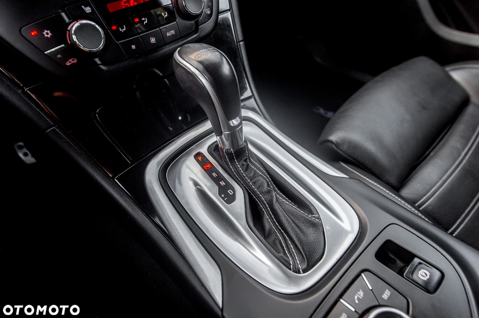 Opel Insignia 2.8 V6 Turbo Sports Tourer 4x4 Automatik OPC - 34