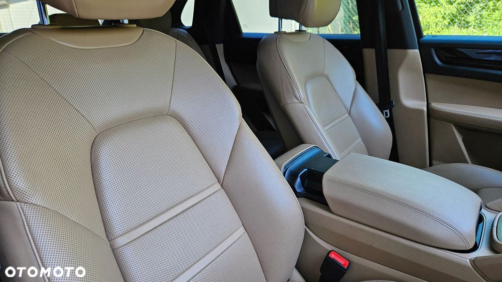 Porsche Cayenne Platinum Edition - 21