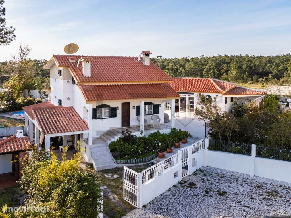 MORADIA T5 COM JARDIM E PISCINA PRIVADA, PARA VENDA, NA PRAIA DA GA... - Grande imagem: 2/14