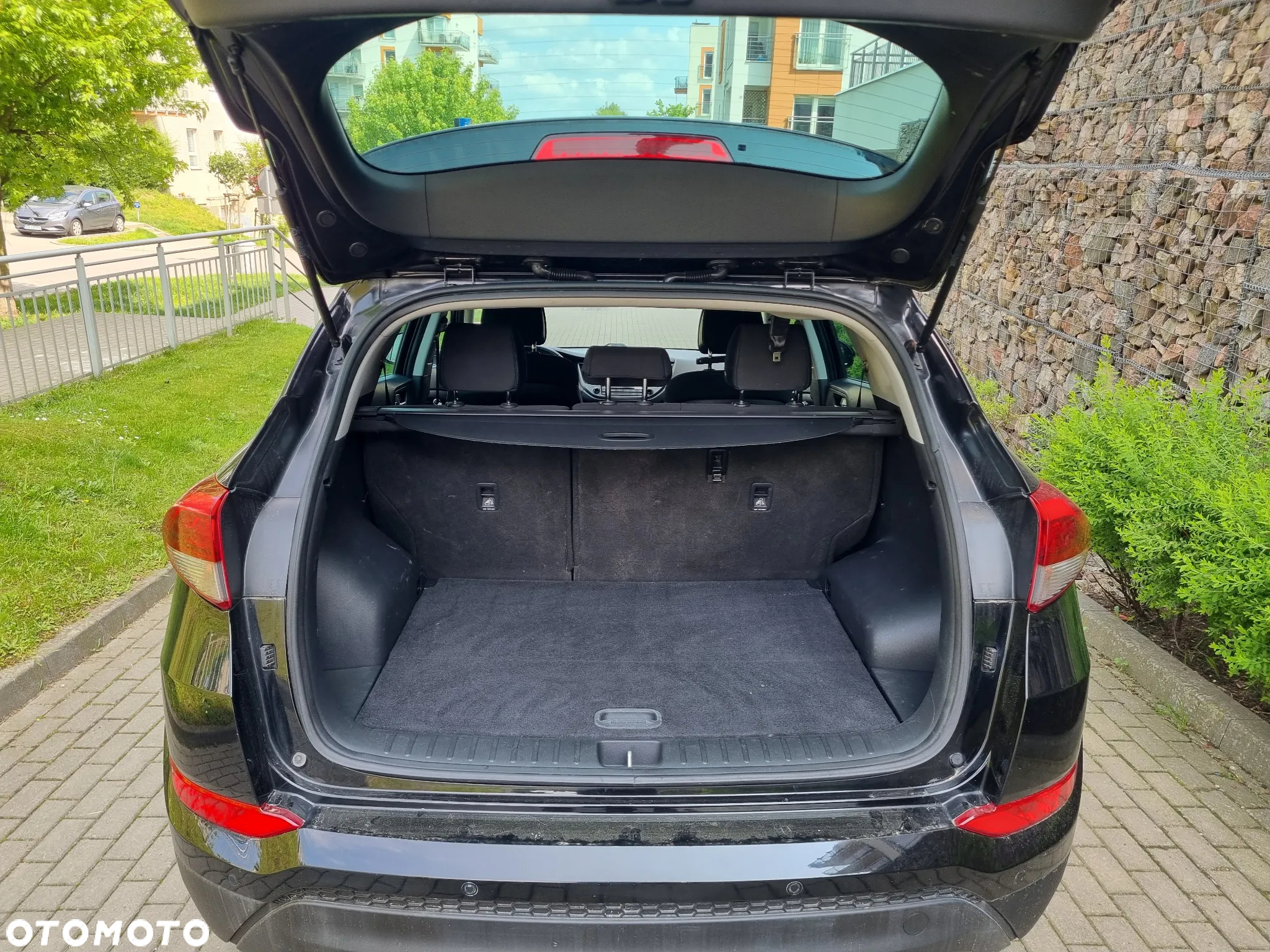 Hyundai Tucson 1.6 GDI BlueDrive Style 2WD - 18