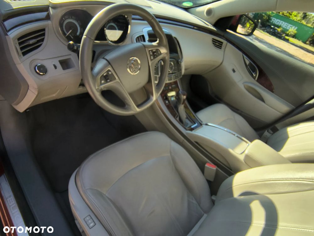 Buick Lacrosse - 6