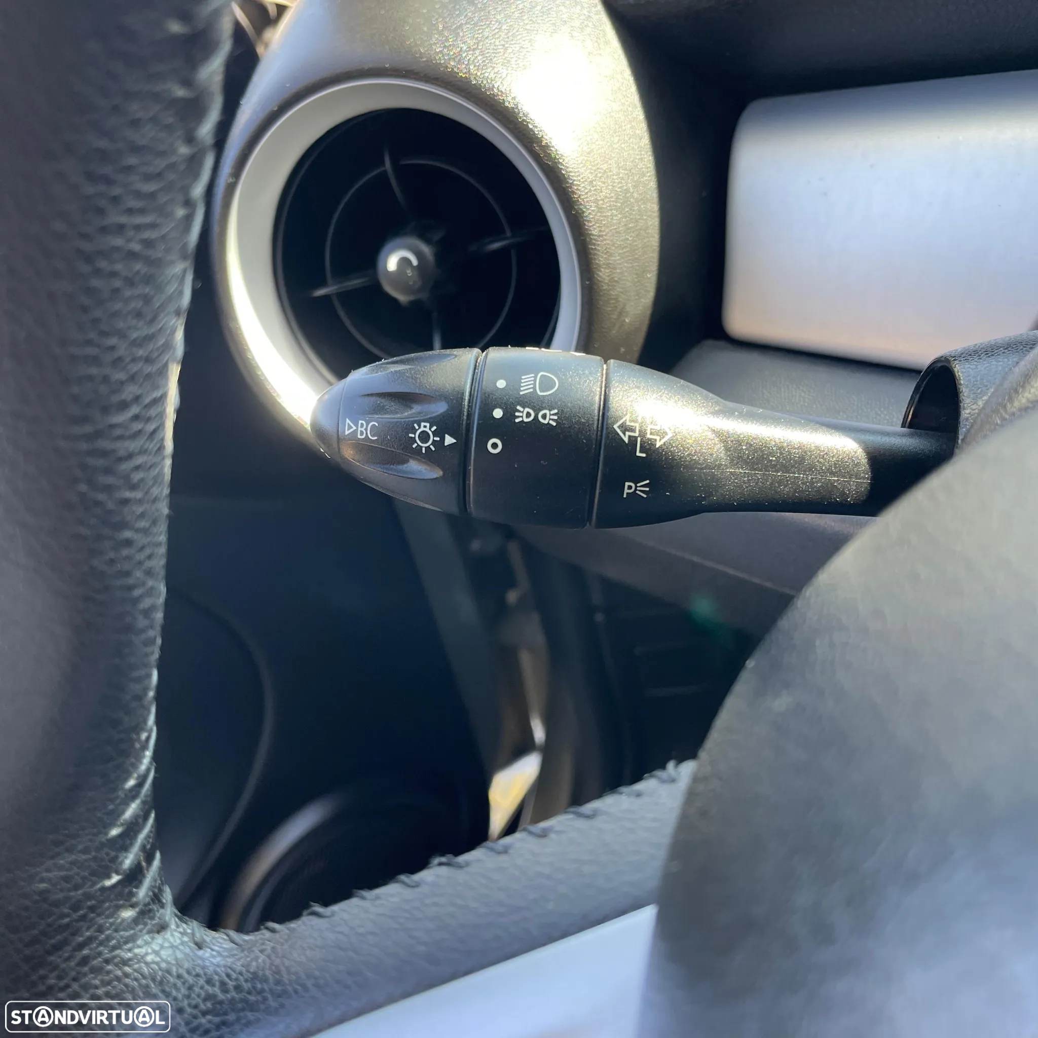 MINI 3 Portas Cooper D - 17