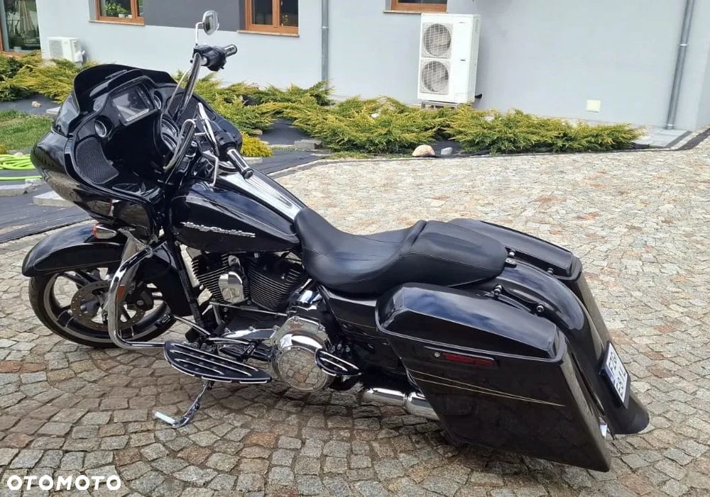 Harley-Davidson Touring Road Glide - 3