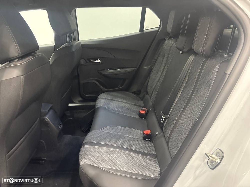 Peugeot 2008 1.2 Hybrid Allure e-DCS6 - 10