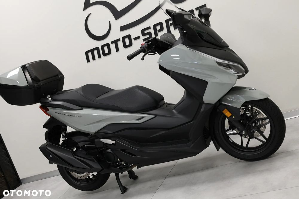 Honda NSS - 8