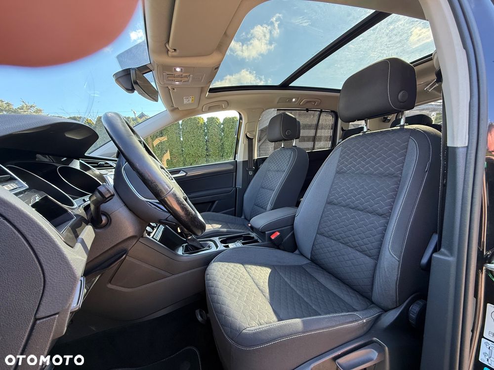 Volkswagen Touran 2.0 TDI SCR DSG Join - 18