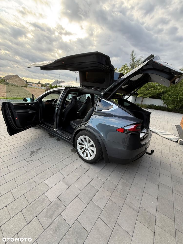 Tesla Model X Long Range Plus - 3