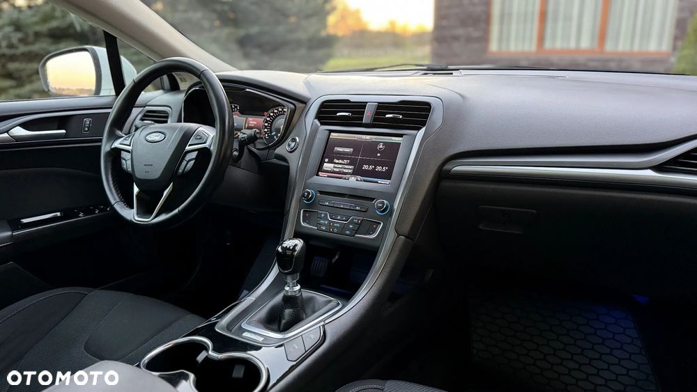 Ford Mondeo 2.0 TDCi Start-Stopp Titanium - 40