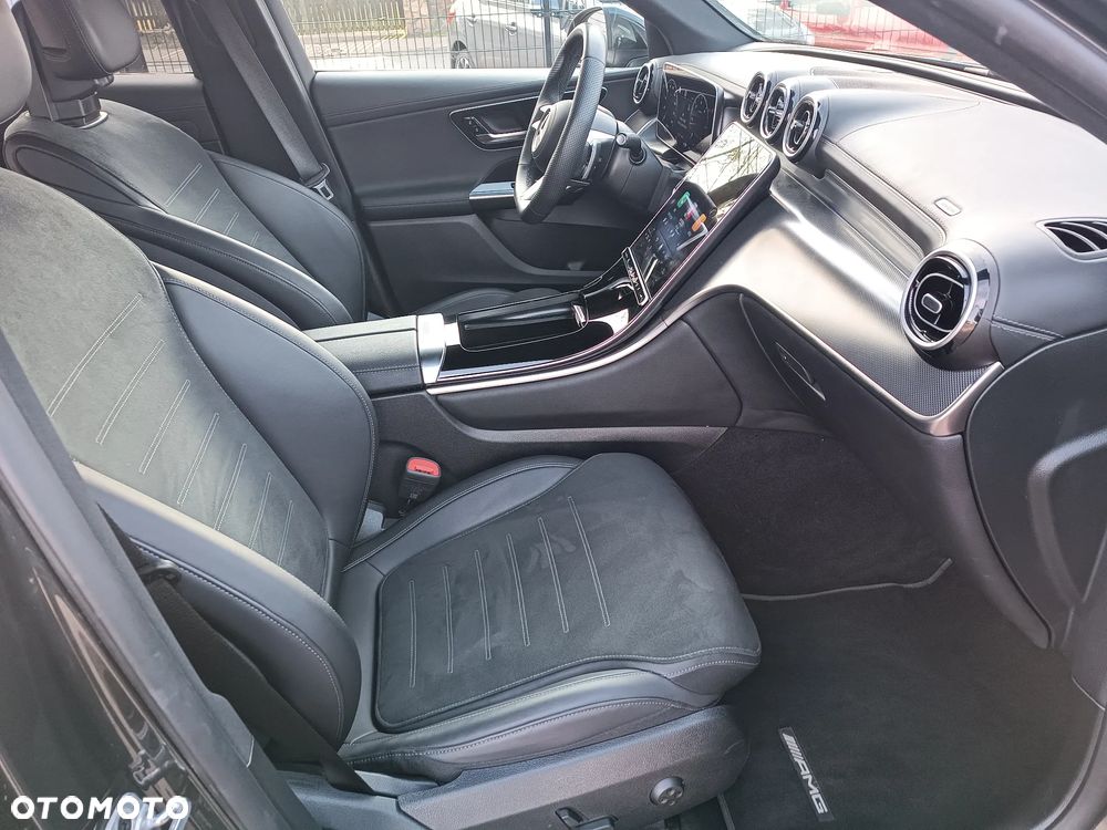 Mercedes-Benz GLC - 21