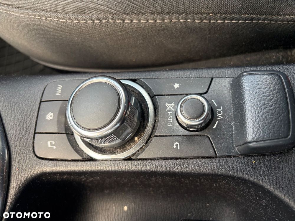 Mazda 2 - 7