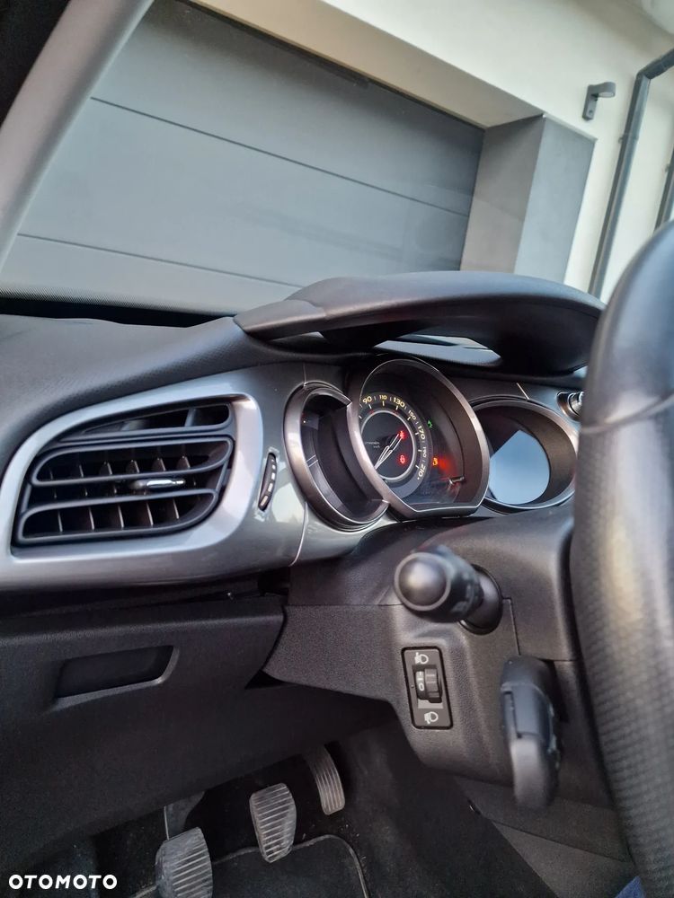 Citroën C3 1.4 VTi Exclusive - 21