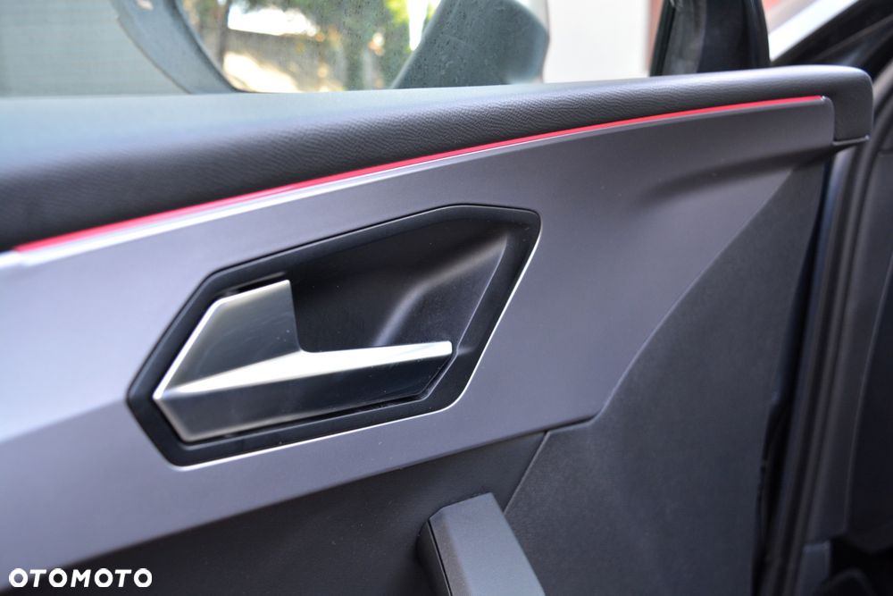 Seat Leon 1.4 e-Hybrid DSG FR - 11