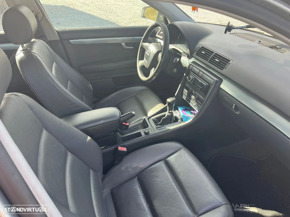 Audi A4 Avant 2.0 TDi - 8
