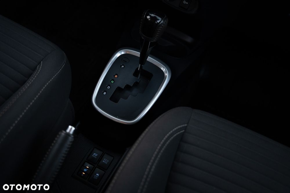 Toyota Yaris Hybrid 100 Premium EU6 - 35