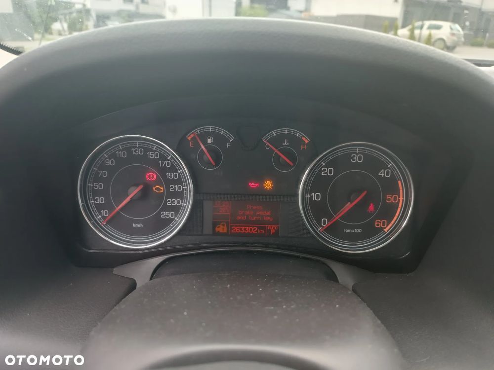 Fiat Croma 2.4 JTD Emotion - 9
