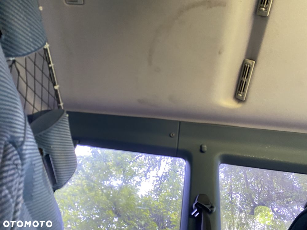 Volkswagen Transporter - 4