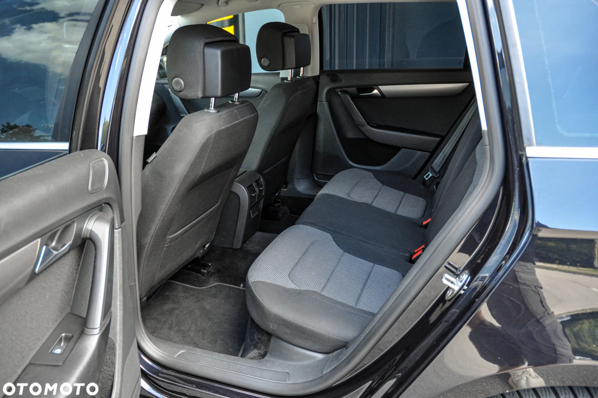 Volkswagen Passat 1.4 TSI BMT Comfortline - 9