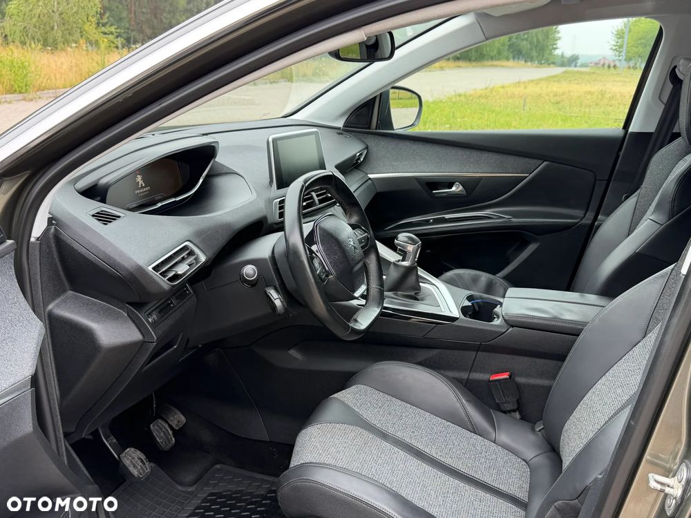 Peugeot 5008 BlueHDI 130 Allure Business-Paket - 11