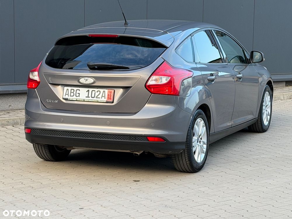 Ford Focus 1.6 Titanium - 26