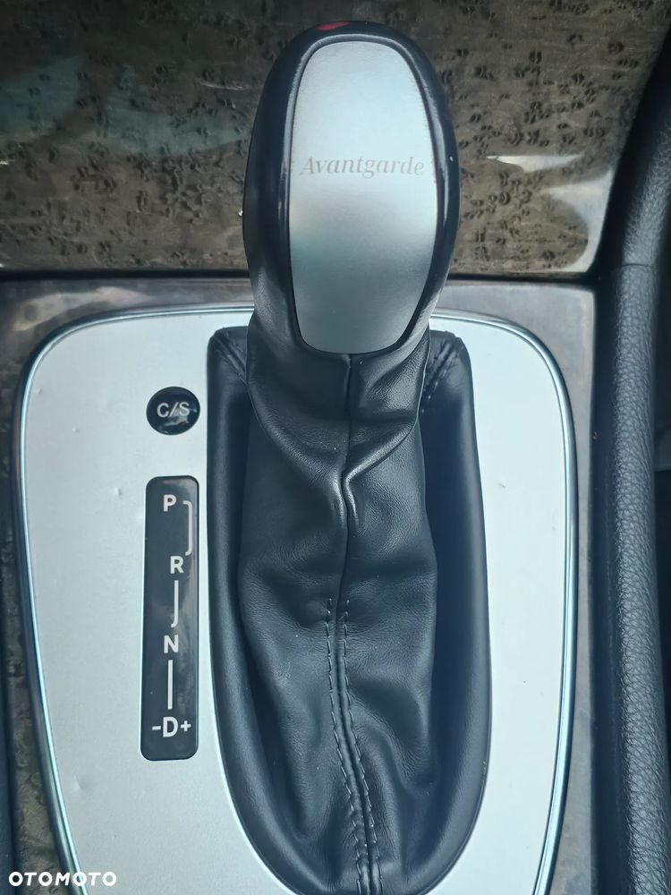 Mercedes-Benz Klasa E - 14
