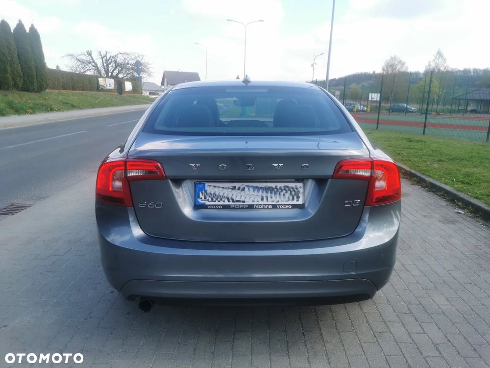 Volvo S60 D3 Geartronic Momentum - 5