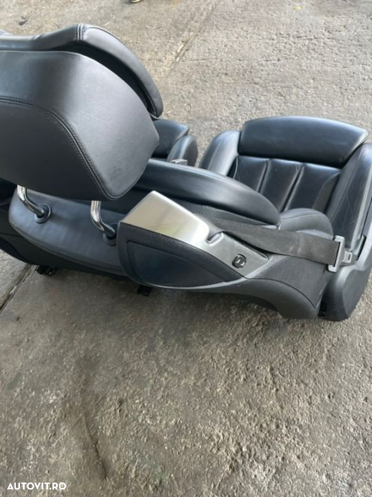 scaune comfort confort   piele sport   recaro bmw M pachet seria 6 Gran coupe F06 încălzite cu memorii plafon negru stâlpi parasolare banchete panouri de ușă Grand Cupe 640xd 650xd centuri active - 4