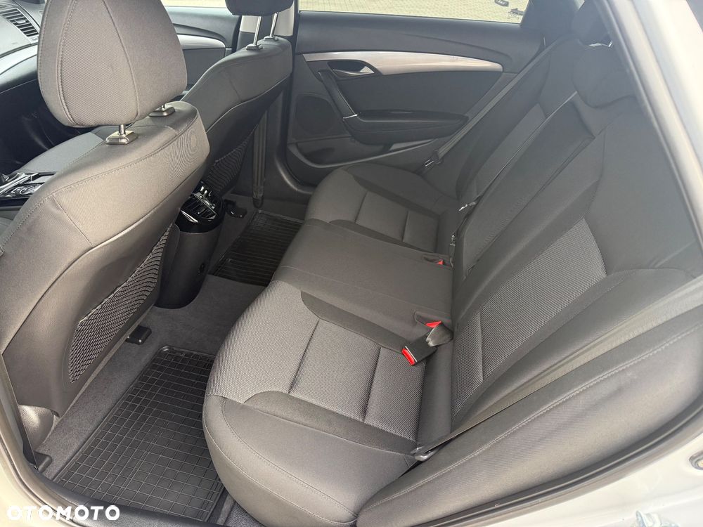 Hyundai i40 Kombi 1.7 CRDi Classic - 19