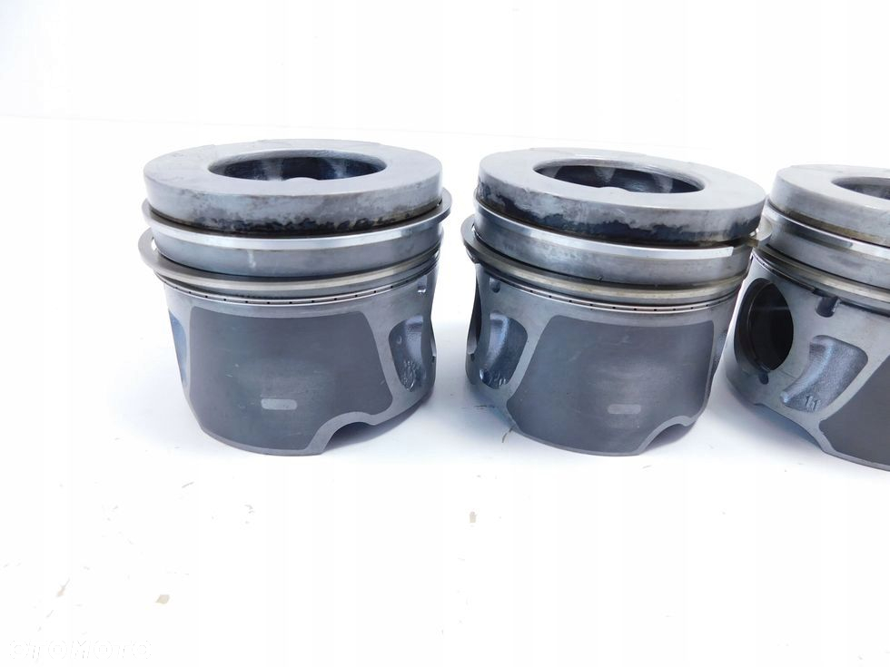 4x Tłok tłoki 2.0 HDI TDCI EURO5 Ford Peugeot Citroen C5 III C4 II 508 5008 - 9