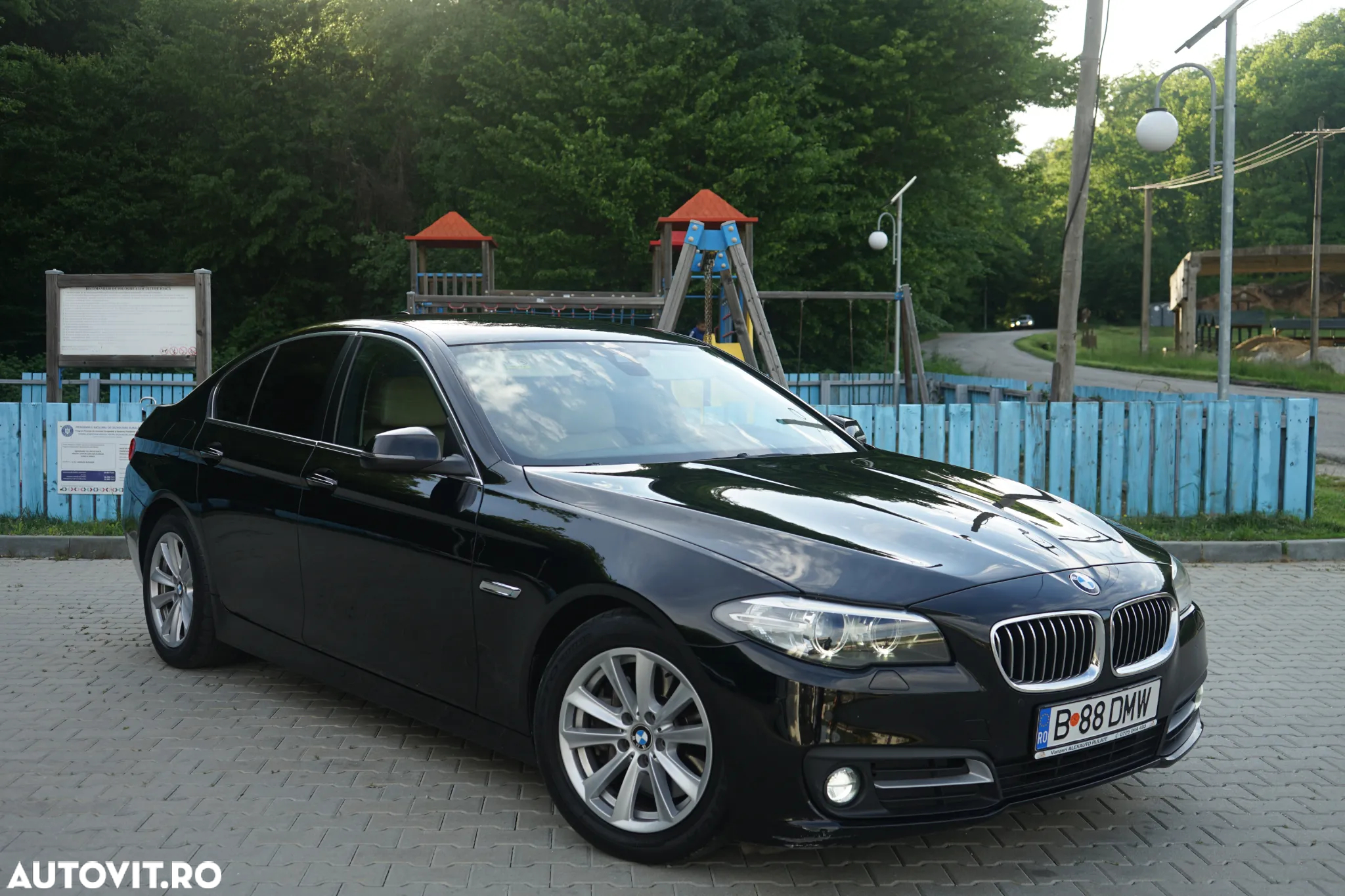 BMW Seria 5 520d EfficientDynamics Edition AT - 3