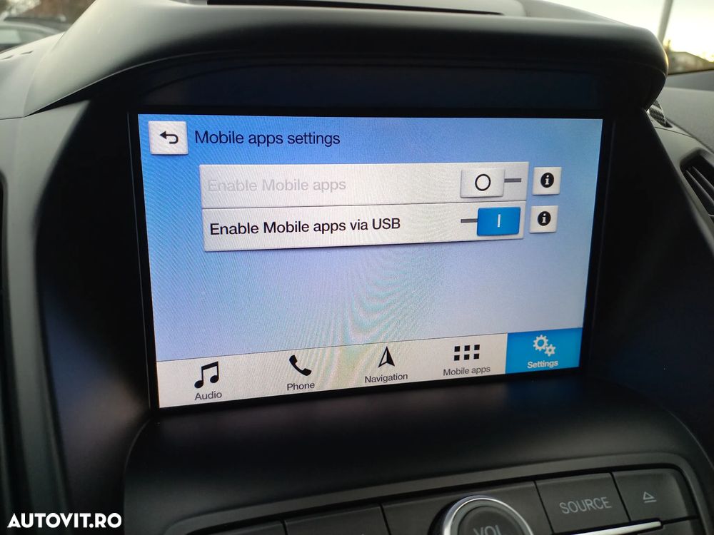 Ford Kuga 2.0 TDCi 4WD Powershift Titanium - 28