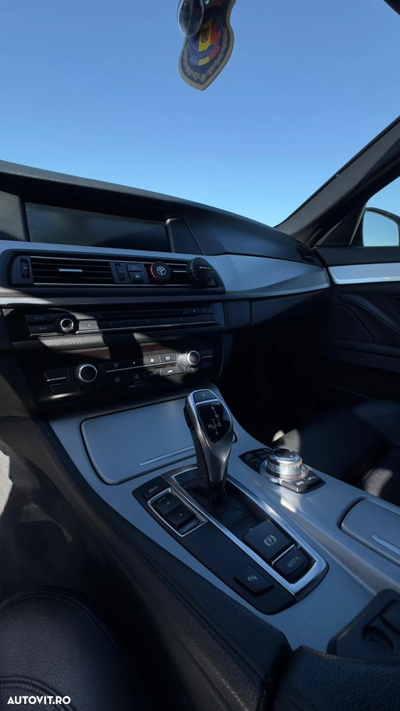 BMW Seria 5 520d - 17