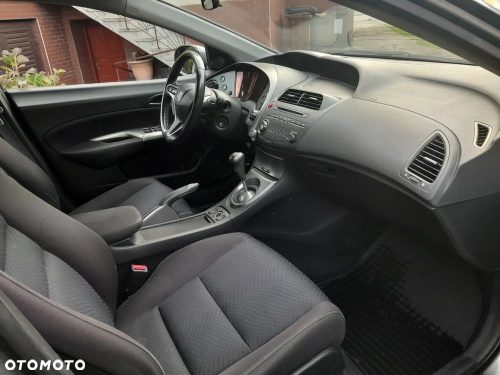 Honda Civic 1.8 Sport - 11