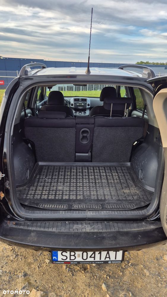 Toyota RAV4 2.0 VVT-i Sol - 9