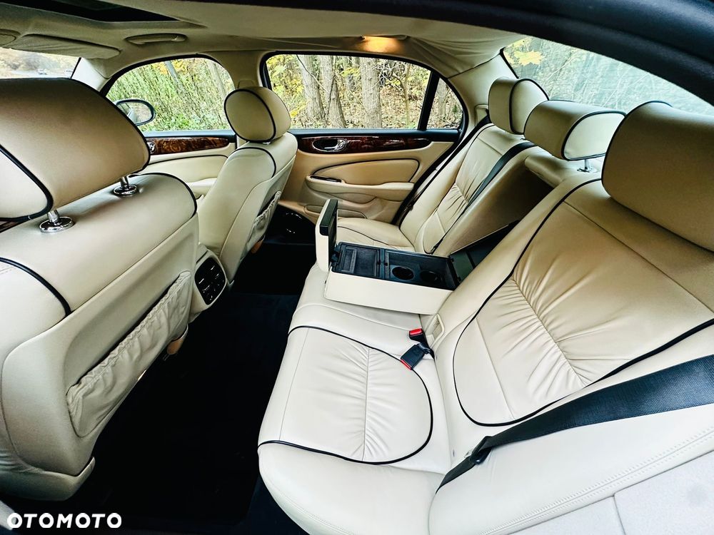 Jaguar XJ XJ6 2.7 D Sovereign - 16