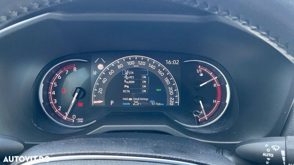 Toyota RAV4 2.0P CVT AWD Luxury - 15