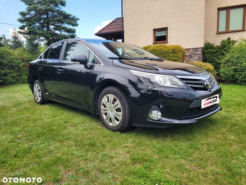 Toyota Avensis 1.6 Premium - 3
