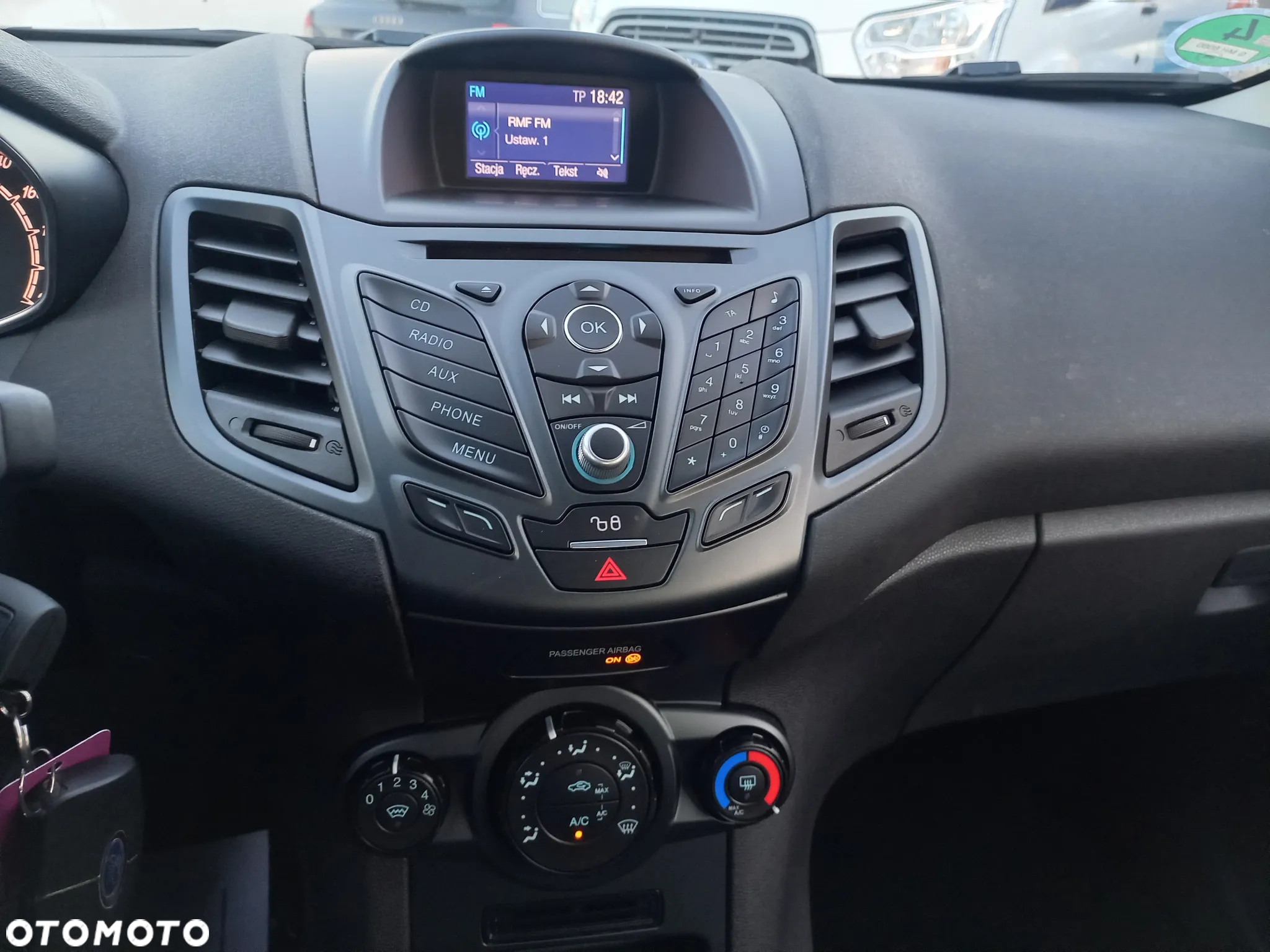 Ford Fiesta 1.0 Ambiente - 24